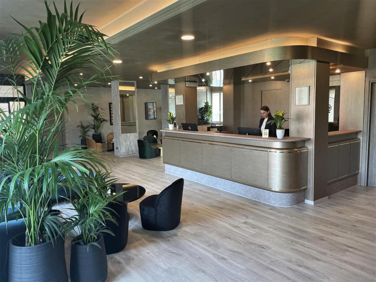 Hotel Embassy 페로 외부 사진