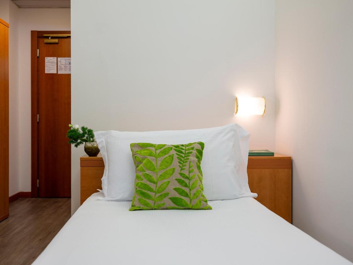 Hotel Embassy 페로 외부 사진