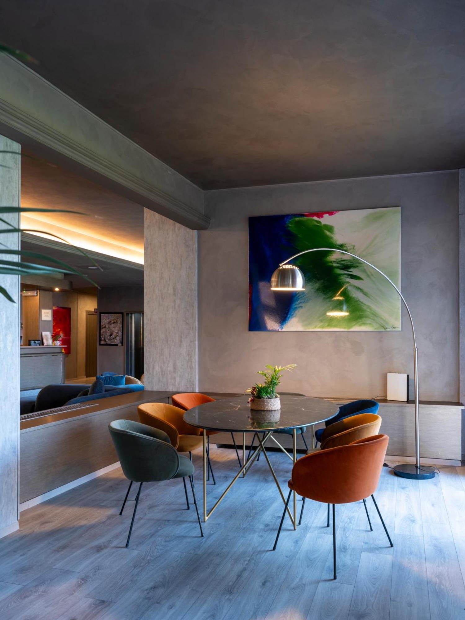 Hotel Embassy 페로 외부 사진