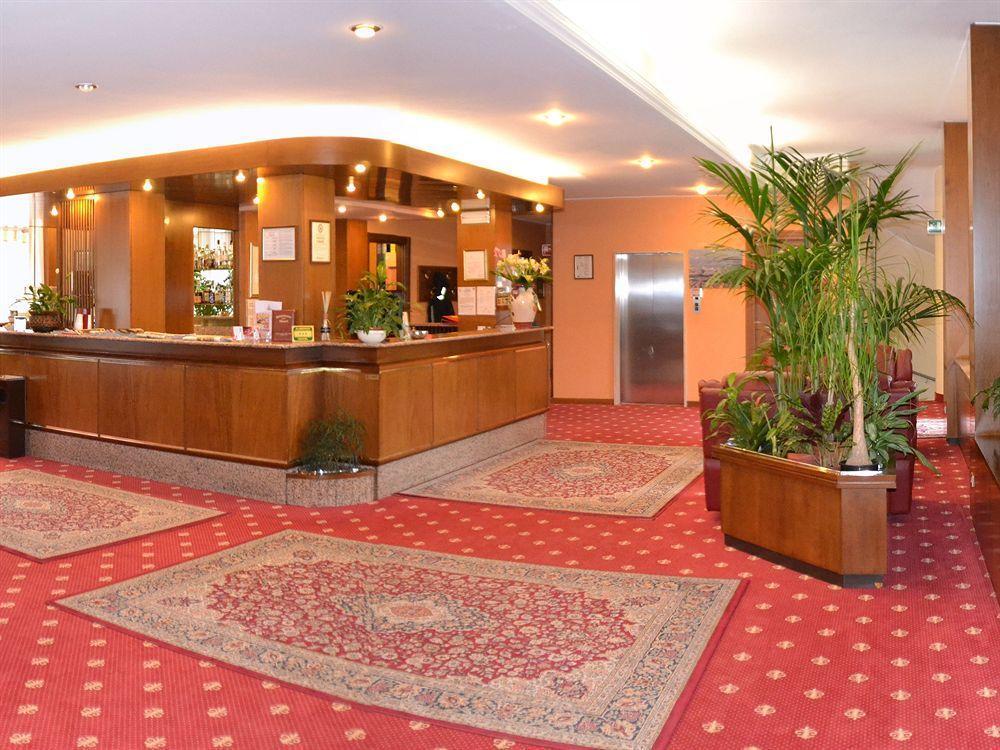 Hotel Embassy 페로 외부 사진
